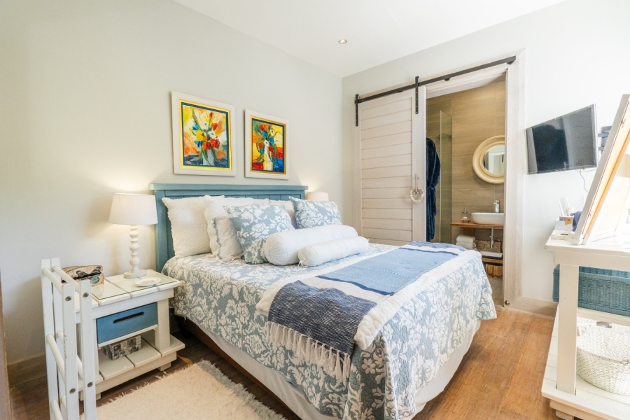 5 Bedroom Property for Sale in Wilderness Heights Western Cape